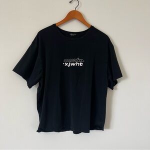 White Fox Boutique Women’s Black Tee Sz M/L